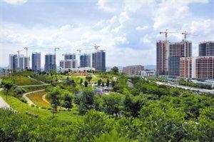 十年长出一座绿色新城(在习近平新时代中国特色社会主义思想指引