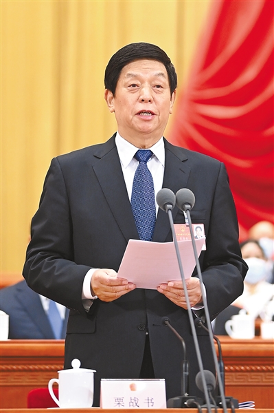 5月22日,第十三届全国人民代表大会第三次会议在北京人民大会堂开幕。大会主席团常务主席、执行主席栗战书主持大会。 新华社记者 申宏 摄