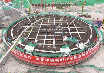 5月19日,田湾核电站7号机组浇筑混凝土现场。 (图片来源:人民视觉)