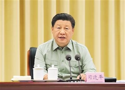 9月15日,中共中央总书记、国家主席、中央军委主席习近平到驻陕西部队某基地视察调研。这是习近平在听取基地工作汇报后发表重要讲话。新华社记者 李刚 摄