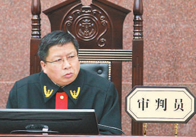 用行动诠释人民法官内涵(最美基层干部)