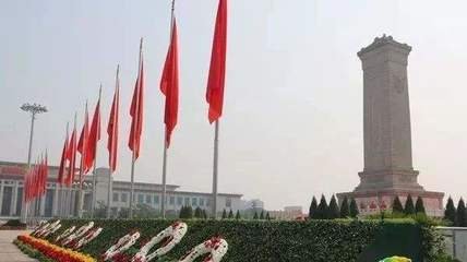 让崇尚英雄成为时代风尚