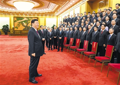 6月29日,中共中央总书记、国家主席、中央军委主席习近平在北京会见全国优秀县委书记。新华社记者 李学仁 摄