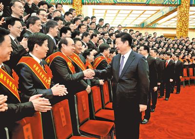 9月19日,全国社会治安综合治理表彰大会在北京人民大会堂举行。会前,习近平、李克强、张高丽等会见与会代表。