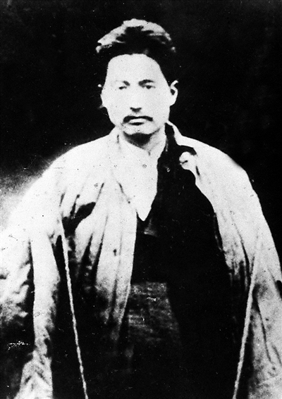 方志敏像(资料图片)新华社发