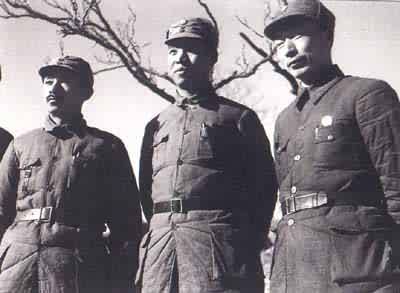 1938年,彭真(中)作为中共北方局代表常驻晋察冀边区。