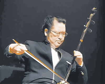 坚持心灵活水 勇攀艺术高峰