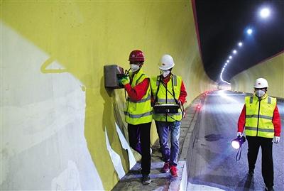 甘肃严查“问题公路”省公路管理局副局长被停职